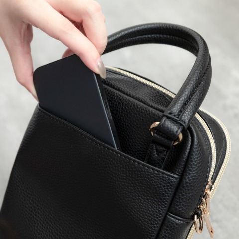 レディース　ショルダーバッグ（LAPOCIA）