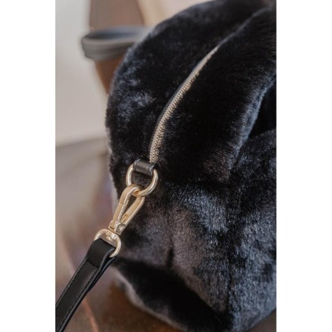 ハンドバッグ（青木美沙子）