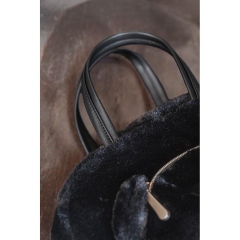 ハンドバッグ（青木美沙子）