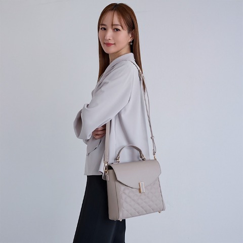 レディース　2WAYバッグ（星玲奈）