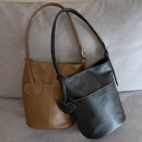 レディース　バッグ（akaru）