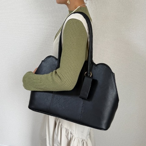 レディース　オケージョントート　(Helm)