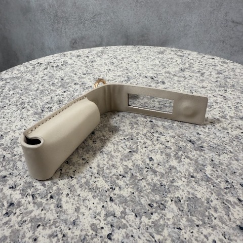 レディース　オケージョントート　(Helm)