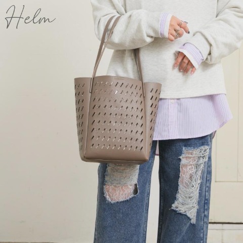 レディース　パンチングスタッズトート　(Helm×Taiyou)
