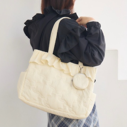 レディース　リボンキルトフリルトート　(melume/MAKI)