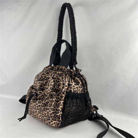 レディース　マルチリュック　(saori)