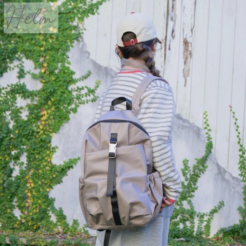 レディース　バックルリュック　(Helm×Taiyou)