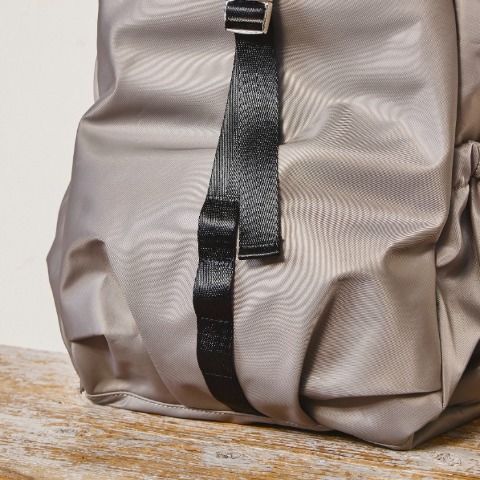 レディース　バックルリュック　(Helm×Taiyou)