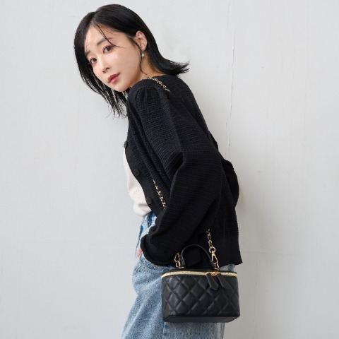 レディース　ショルダーバッグ（休井美郷）
