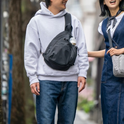 レディース　ママカルアクティブボディバッグ