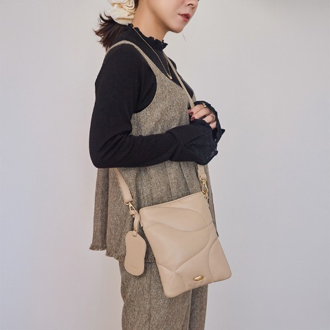 婦人　ショルダーバッグ（yumi）