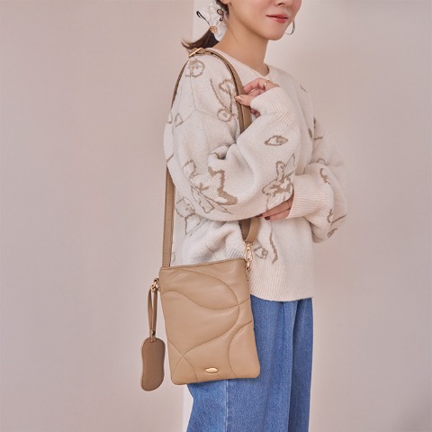 婦人　ショルダーバッグ（yumi）