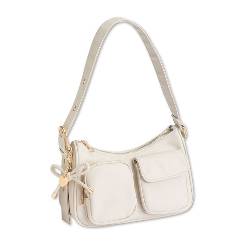 レディース　ショルダーバッグ（きゅるりんってしてみて）