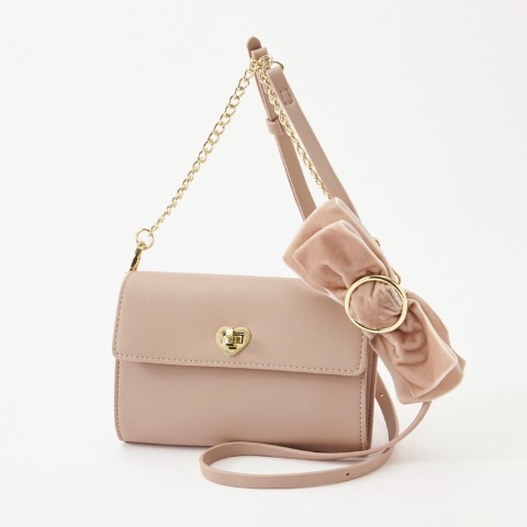 婦人　ショルダーバッグ（青木美沙子）