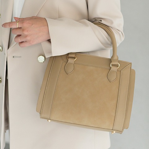 レディース　スクエアショルダーバッグ　(MARIE)