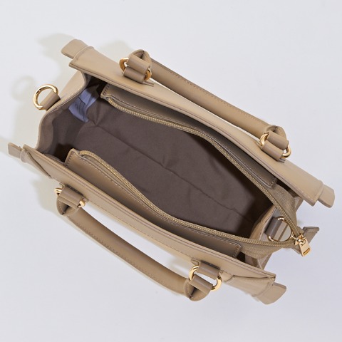 レディース　スクエアショルダーバッグ　(MARIE)