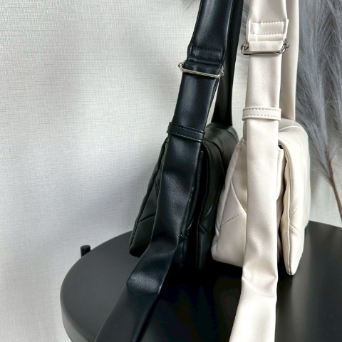 レディース　バッグ（Pen）