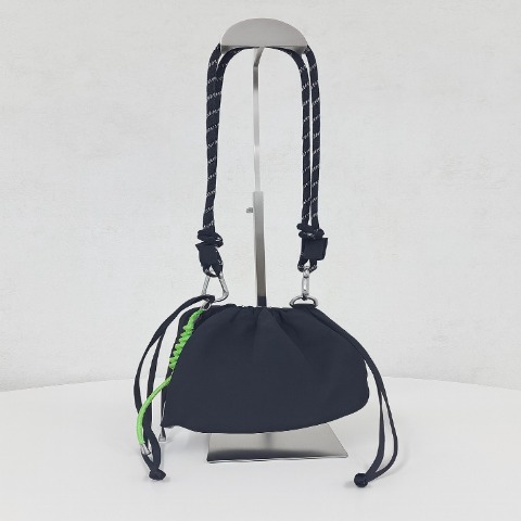 レディース　バッグ（NON)