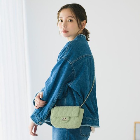 レディース　キルティングショルダーバッグ　(MARIE)