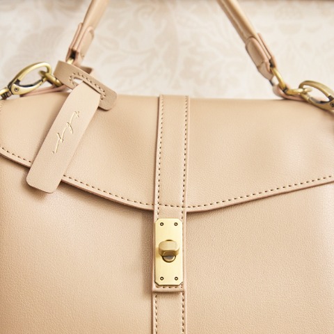 レディース　ショルダーバッグ（tal.by yumi.×ラクっと！快適軽量バッグ）