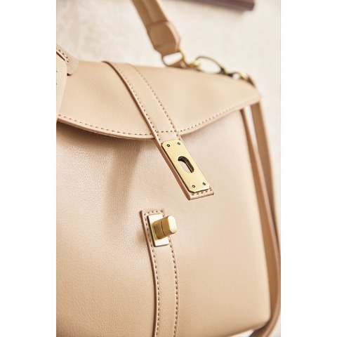 レディース　ショルダーバッグ（tal.by yumi.×ラクっと！快適軽量バッグ）