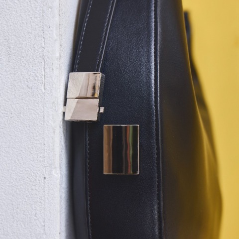 レディース　三日月ショルダー　(Helm×Taiyou)