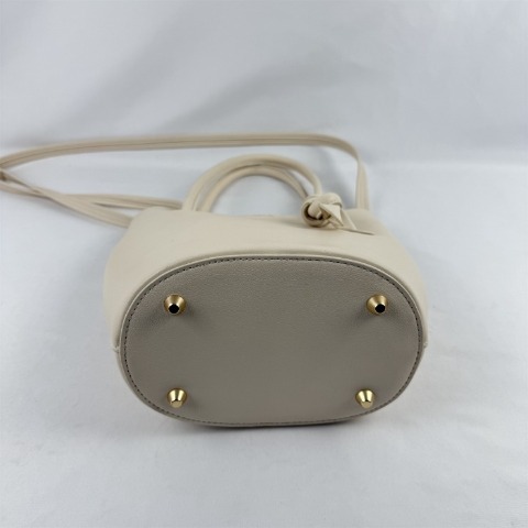 レディース　変形バケツショルダー　(daaco)