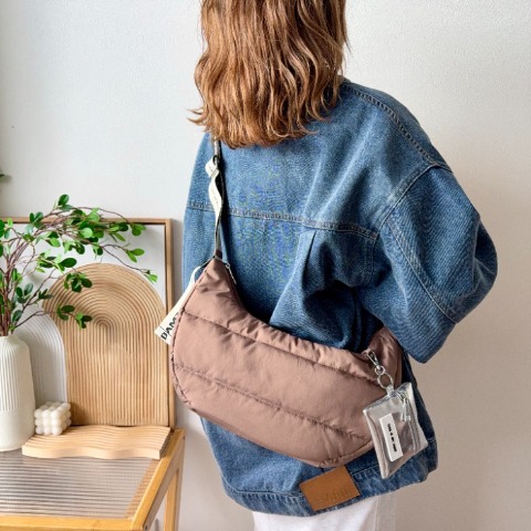 レディース　ショルダーバッグ(mayo)