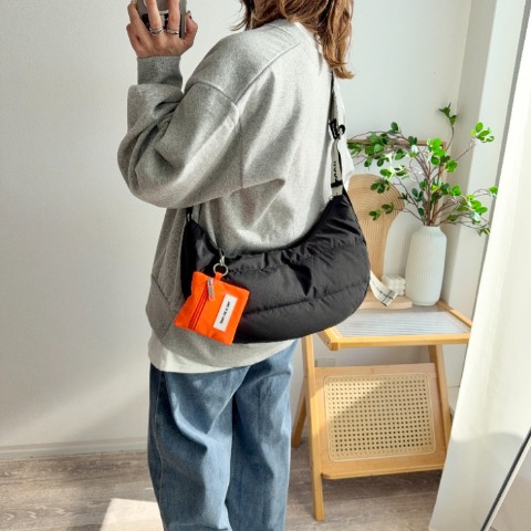 レディース　ショルダーバッグ(mayo)