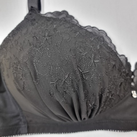 レディース ノンワイヤーブラジャー（７L～８L）