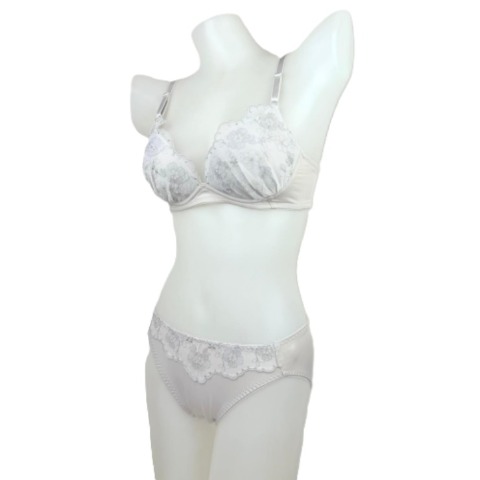 レディース ノンワイヤーブラジャー+ショーツセット（なじんでフィット）