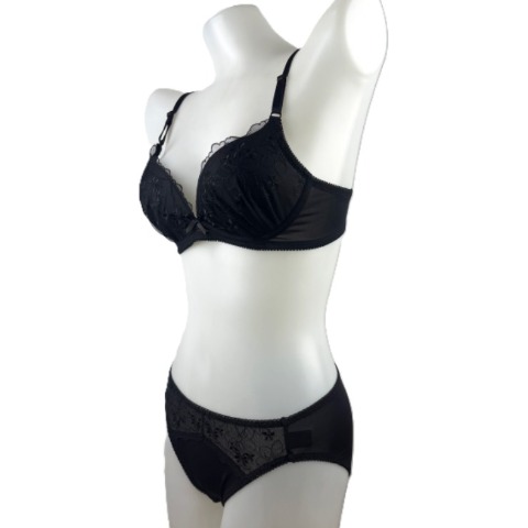 レディース ノンワイヤーブラジャー+ショーツセット（なじんでフィット）