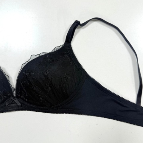 レディース ノンワイヤーブラジャー+ショーツセット（なじんでフィット）