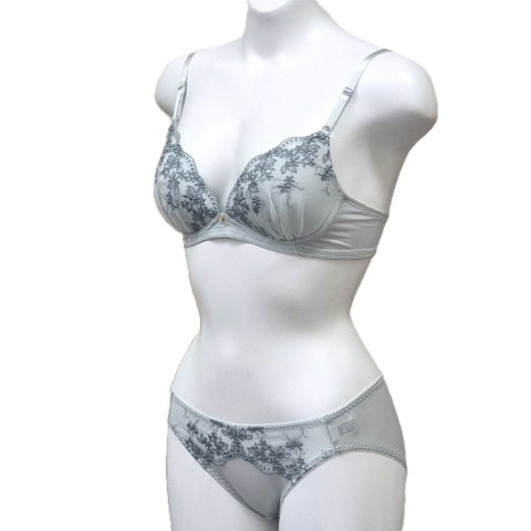 レディース ノンワイヤーブラジャー+ショーツセット（なじんでフィット）