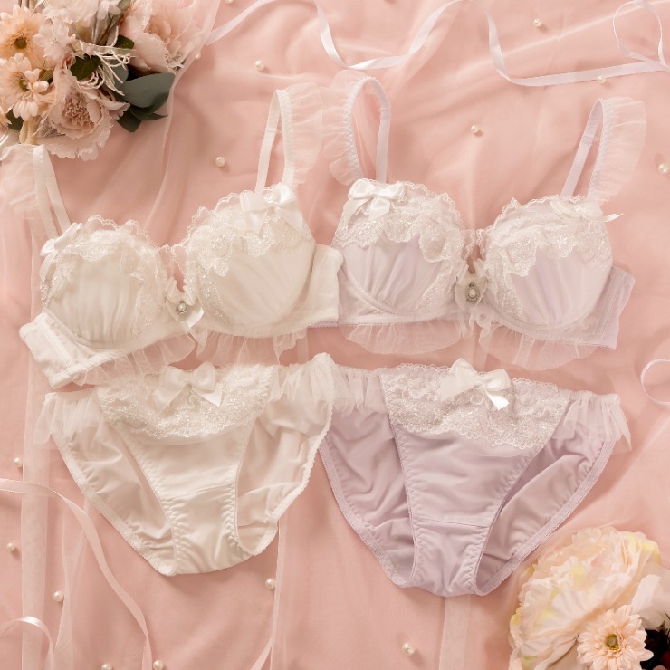 フリルレース ノンワイヤーブラジャー＋ショーツセット（胡桃咲姫