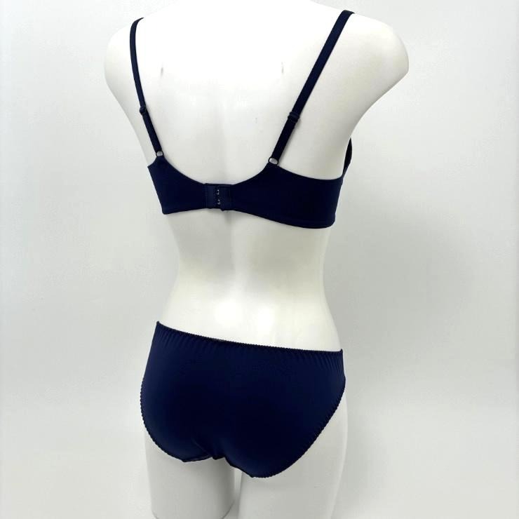ノンワイヤーブラジャー＋ショーツセット（らくちん美谷間
