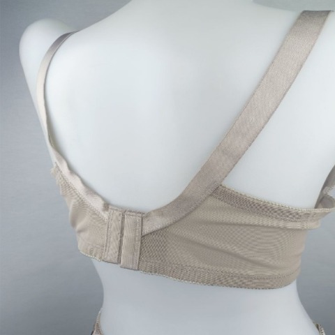 レディース　ワイヤーブラジャー　E～Gカップ