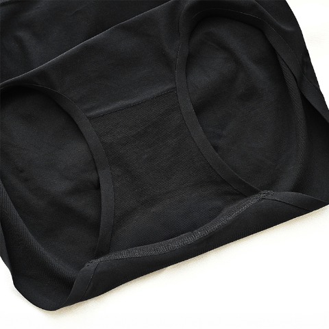 レディース　シームレスショーツ（MUMU & Co.）