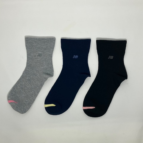 レディース　3足組ソックス（ニューバランス×Hina）