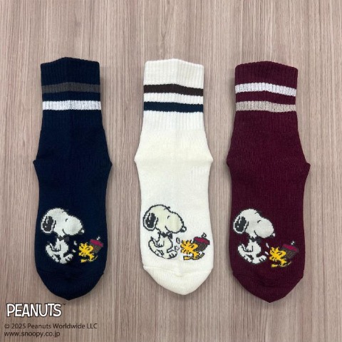 レディース　3足組ソックス（FIBER HEAT×SNOOPY）