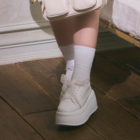 レディース　クルーソックス（きゅるりんってしてみて）