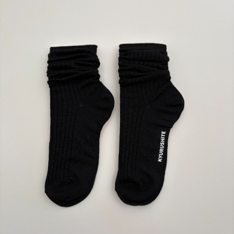 レディース　クルーソックス（きゅるりんってしてみて）