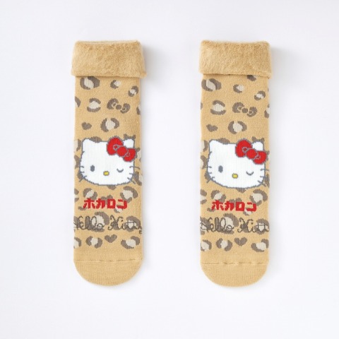 レディース　総パイル裏起毛クルーソックス（ハローキティ・ホカロン）