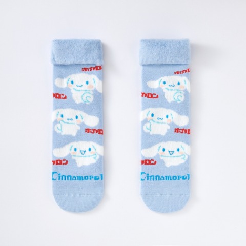 レディース　総パイル裏起毛クルーソックス（シナモロール・ホカロン）