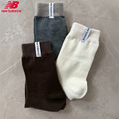 レディース　3足組ソックス（New Balance×yuri）