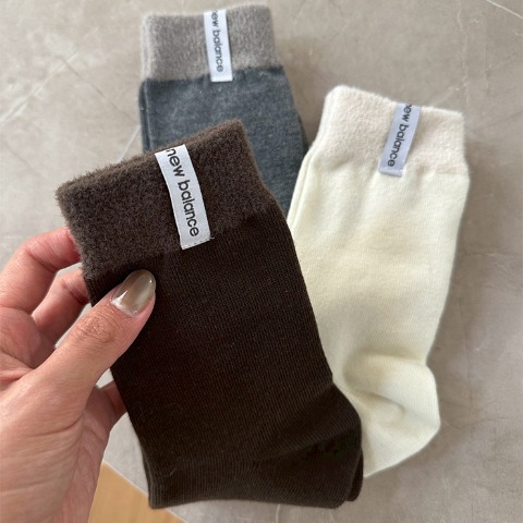 レディース　3足組ソックス（New Balance×yuri）