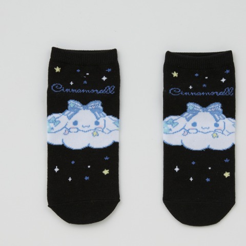 レディース　ソックス（シナモロール）