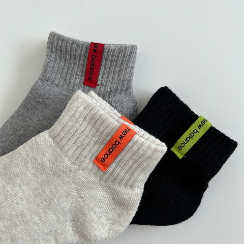レディース　3足組ソックス（New Balance_rumi）