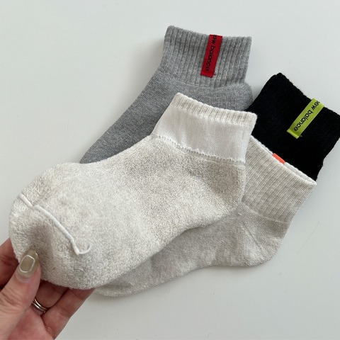 レディース　3足組ソックス（New Balance_rumi）
