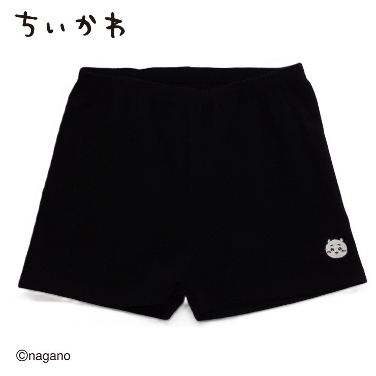 しまむらのちいかわ1分丈スパッツ（ブラック）の公式商品画像。黒い起毛スパッツの裾にちいかわのワンポイント刺繍